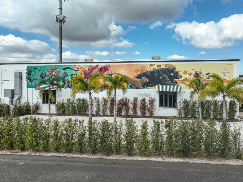 More Photos Of 2606 Fairfield Ave S, Saint Petersburg Light Manufacturing For Lease