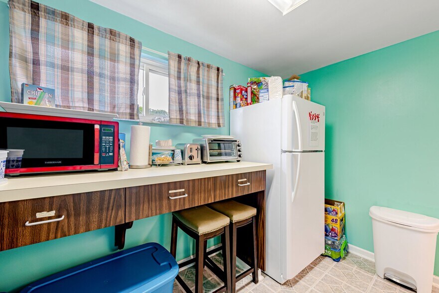 More Photos Of 2420 Greenock Buena Vista Rd, Mckeesport Daycare Center For Sale