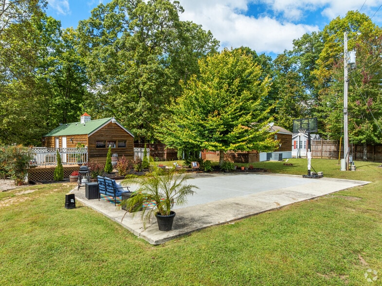 More Photos Of 11845 US 41 St, Monteagle Trailer Camper Park For Sale