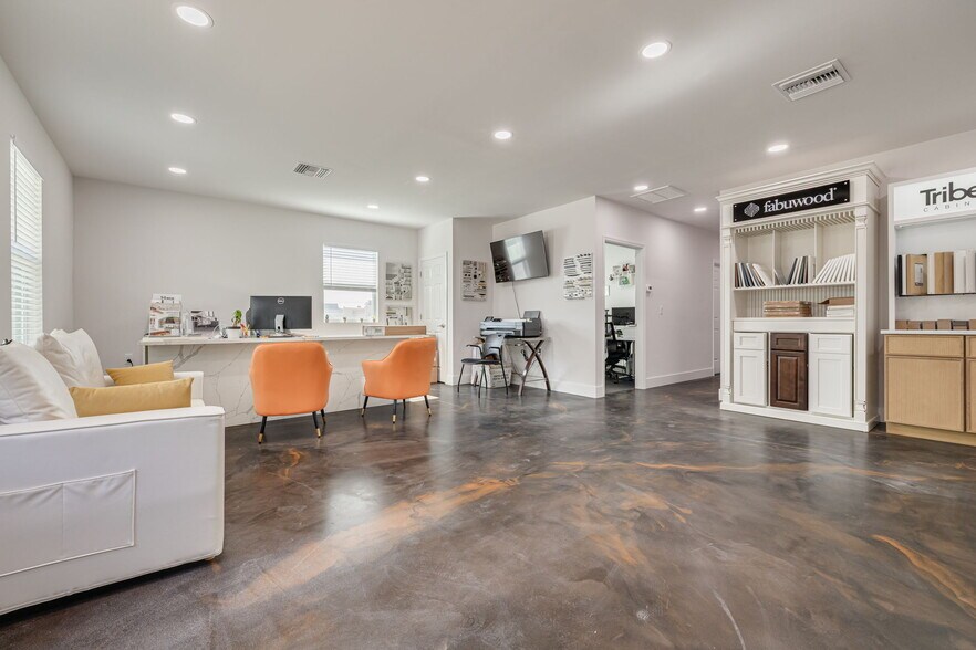 More Photos Of 2312 US Highway 19, Holiday Office For Sale