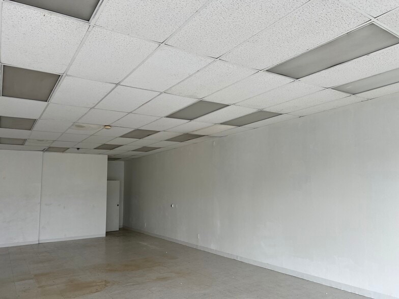 More Photos Of 468-480 E San Bernardino Rd, Covina Freestanding For Lease