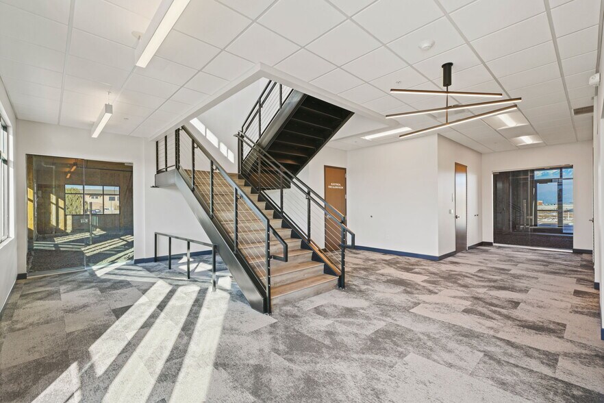 More Photos Of 12522 & 12523 S Pasture Rd, Riverton Medical For Lease