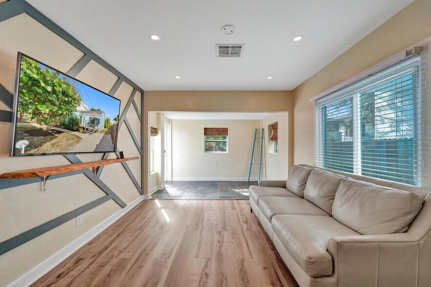 More Photos Of 301 SW 9th St, Fort Lauderdale Apartments For Sale