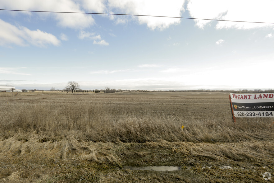 Primary Photo Of Poberezny Rd @ W Ripple Avenue, Oshkosh Land For Sale