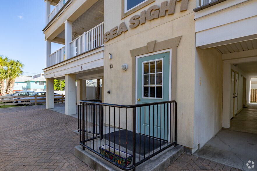 More Photos Of 13 Silver Ave, Tybee Island Apartments For Sale