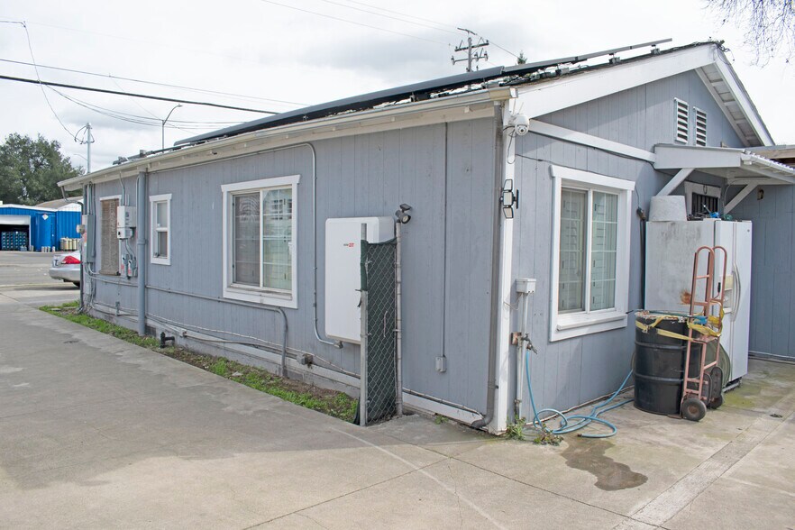 More Photos Of 1239 Cleveland Ave, Santa Rosa Auto Repair For Sale