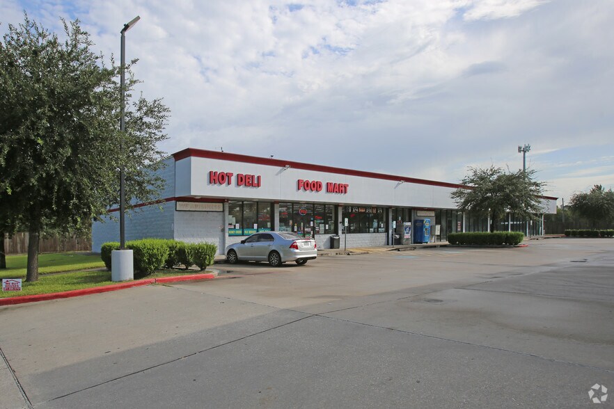 More Photos Of 4201 Pasadena Blvd, Pasadena Unknown For Lease