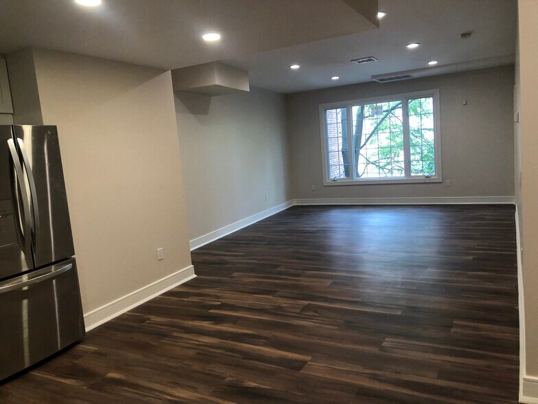 More Photos Of 733 Anderson Ave, Cliffside Park Storefront Retail Residential For Lease