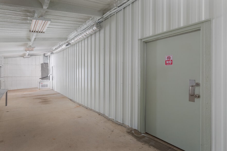 More Photos Of 3100 E Highway 199, Springtown Warehouse For Lease