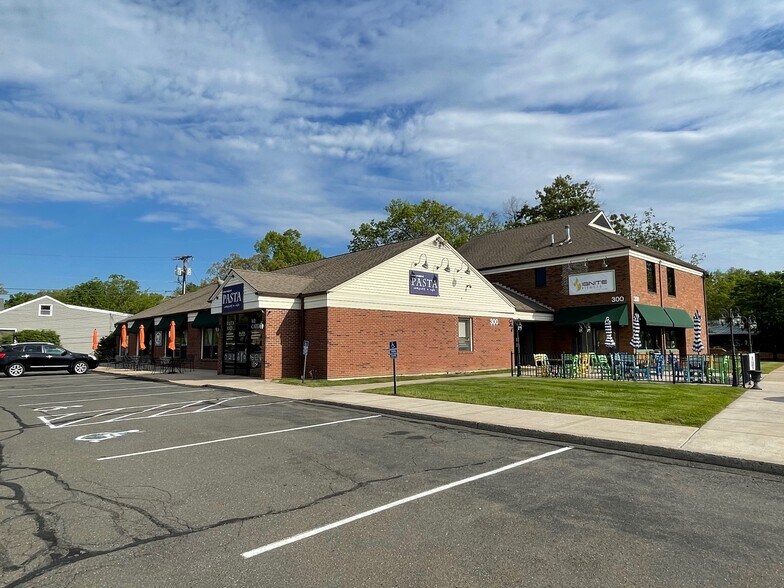 More Photos Of 300 W Main St, Avon Storefront Retail Office For Lease