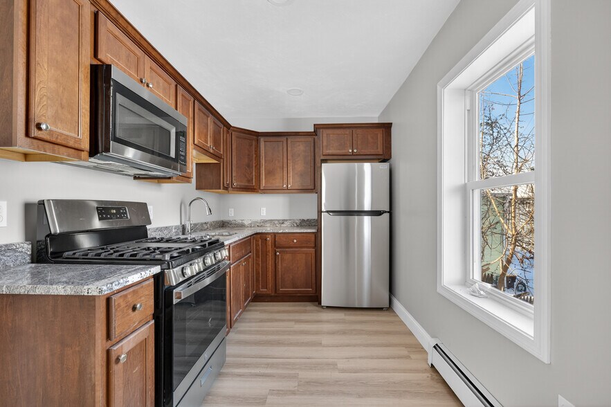 More Photos Of 165 Grant St, Fall River Apartments For Sale