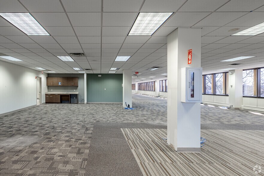 More Photos Of 600 Parsippany Rd, Parsippany Office For Sale