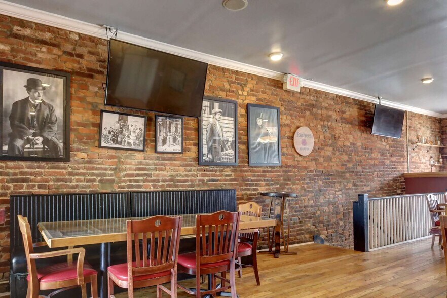More Photos Of 103 W Main St, Frankfort Restaurant For Sale