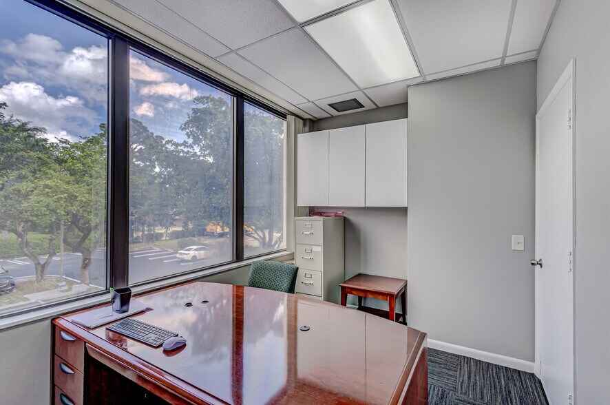 More Photos Of 6801 Lake Worth Rd, Greenacres Medical For Lease