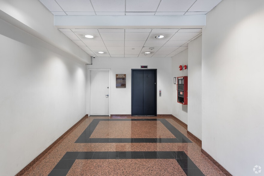 More Photos Of 2900-2910 Exterior, Bronx Office For Lease