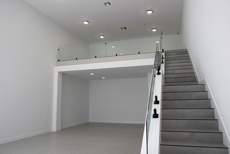 More Photos Of 11720 SE Shell Ave, Hobe Sound Warehouse For Sale