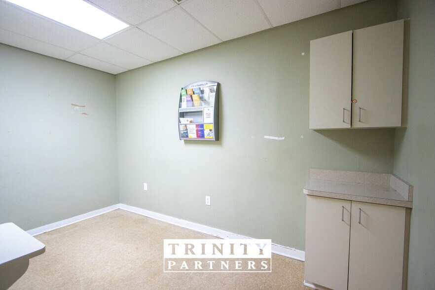 More Photos Of 110 Atrium Way, Columbia Medical For Sale