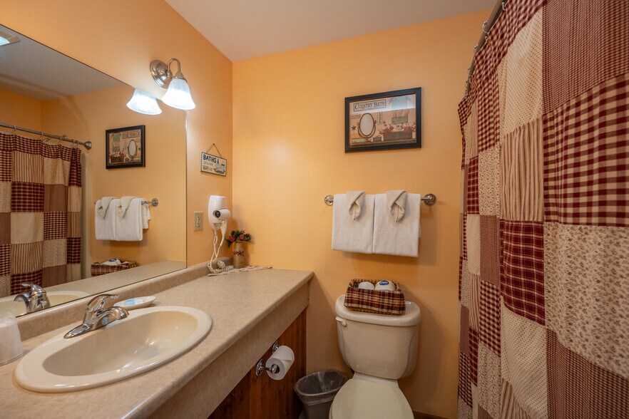 More Photos Of 17848 Garrett Hwy, Oakland Apartments For Sale