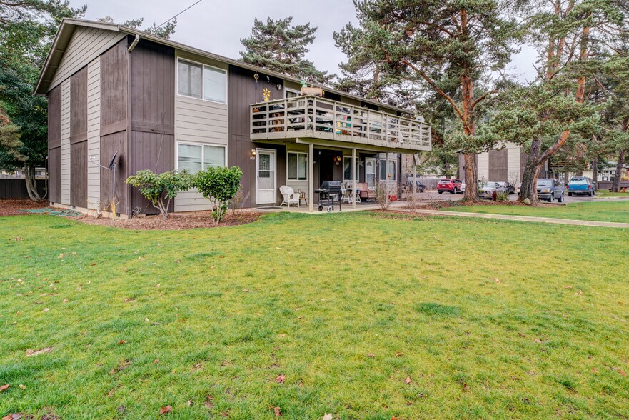 More Photos Of 805-875 Gerth Ave NW, Salem Apartments For Sale