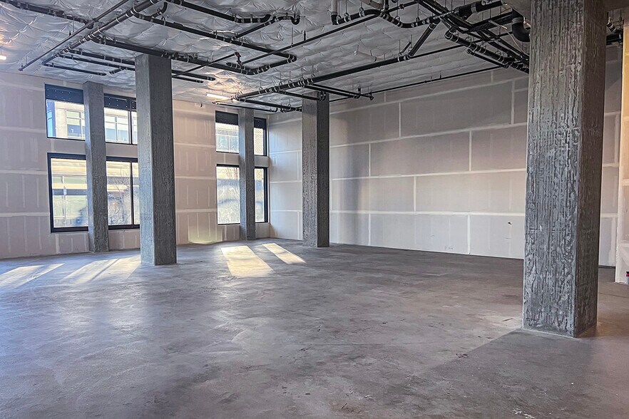 More Photos Of 1470 NW Glisan St, Portland Apartments For Lease