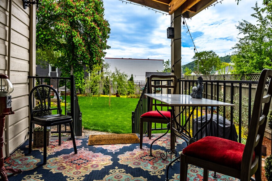 More Photos Of 236 SE Stephens St, Roseburg Hospitality For Sale