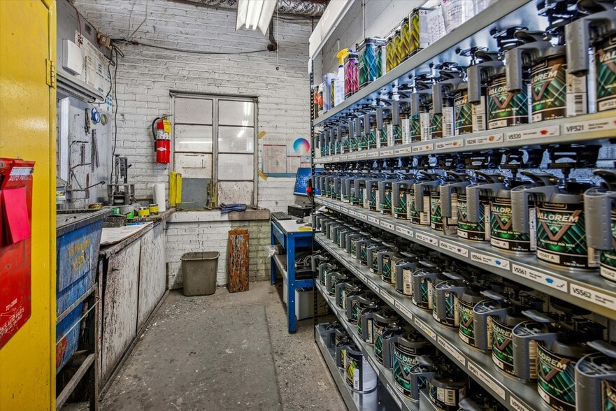 More Photos Of 5840 S Western Ave, Chicago Auto Repair For Sale