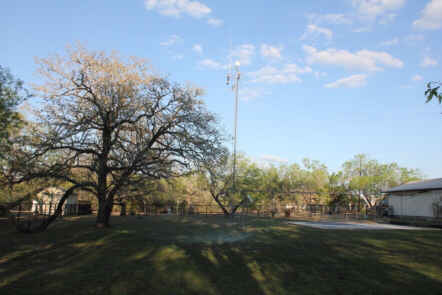 More Photos Of 986 Shiloh Rd, Bastrop Land For Sale