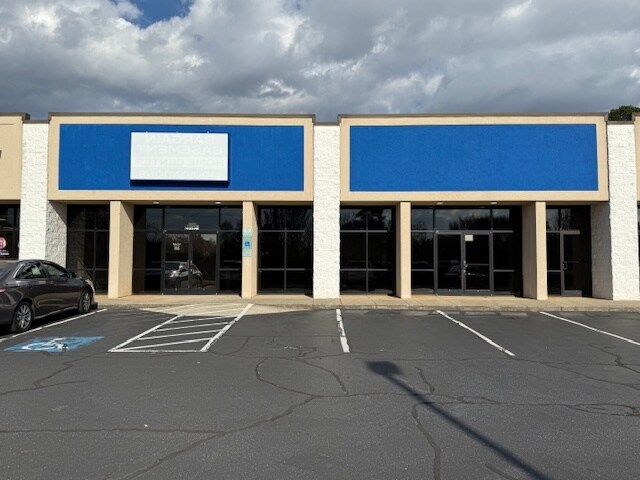 More Photos Of 2315 Catawba Valley Blvd SE, Hickory General Retail For Lease