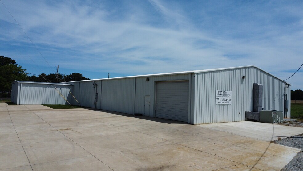 More Photos Of 4100 Warren Rd, Humboldt Industrial For Lease