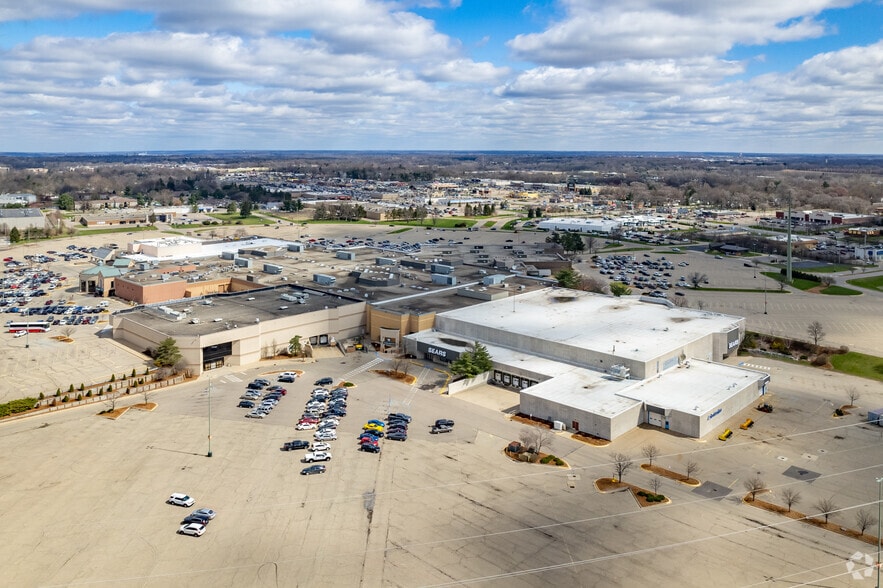 More Photos Of 6650 S Westnedge Ave, Portage General Retail For Lease