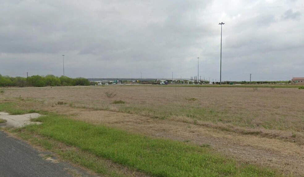 More Photos Of Up River Rd and Carbon Plant Rd, Corpus Christi Land For Sale