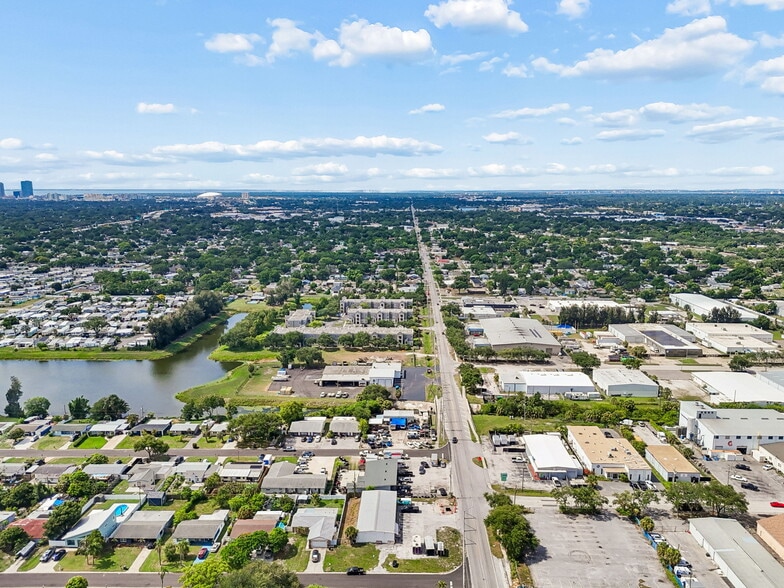 More Photos Of 4633 N 28th St, Saint Petersburg Warehouse For Sale