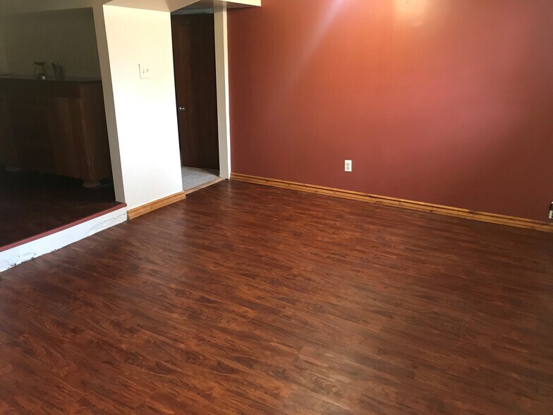 More Photos Of 135-145 Cleveland Ave, Loveland Warehouse For Sale