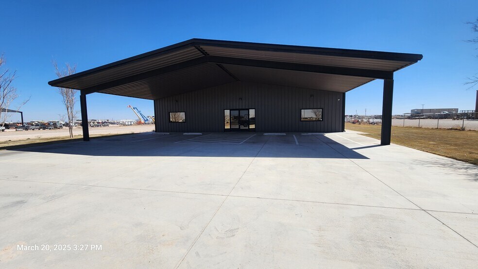 More Photos Of 4516 County Rd 130, Midland Warehouse For Sale
