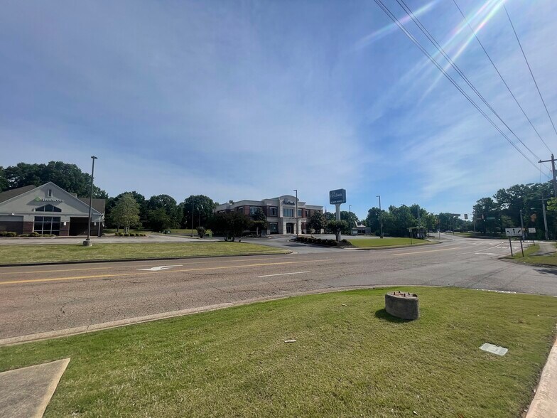 More Photos Of 5 Channing Way, Jackson Bank For Sale