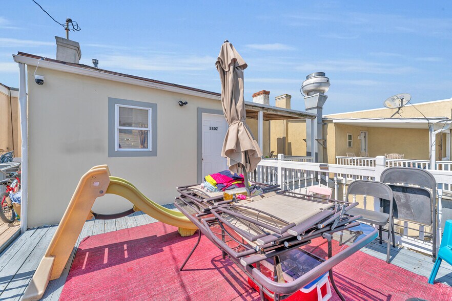 More Photos Of 3807 Pacific Ave, Wildwood Office Residential For Sale