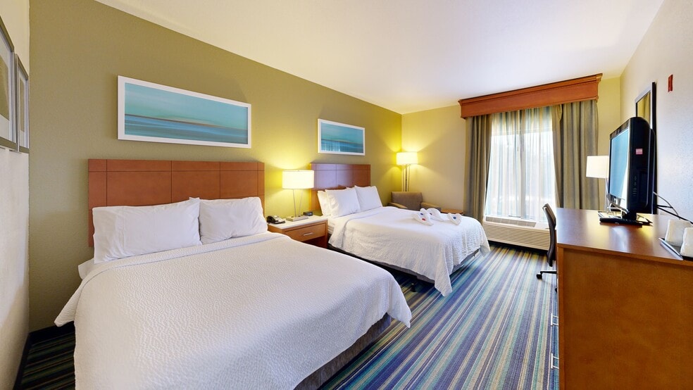 More Photos Of 1810 S Highway 27, Clermont Hotel For Sale