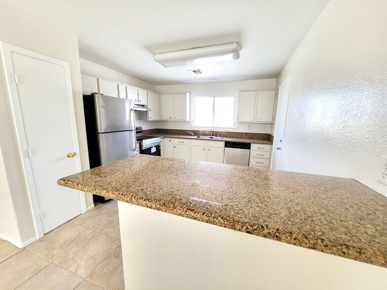 More Photos Of 1171 Sixshooter Ave, Pahrump Apartments For Sale