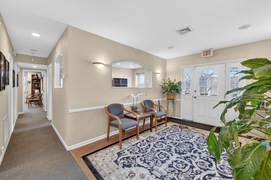 More Photos Of 10 Nosband Ave, White Plains Apartments For Sale