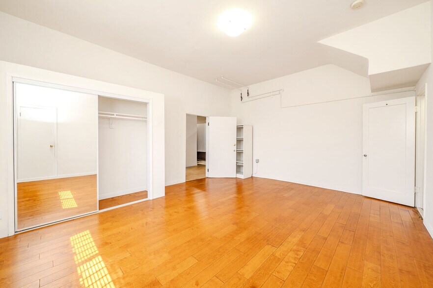 More Photos Of 15000 S Western Ave, Gardena Storefront Retail Office For Sale