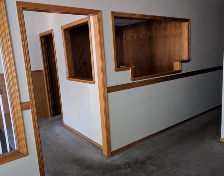 More Photos Of 150 3rd St, Lakeport General Retail For Lease