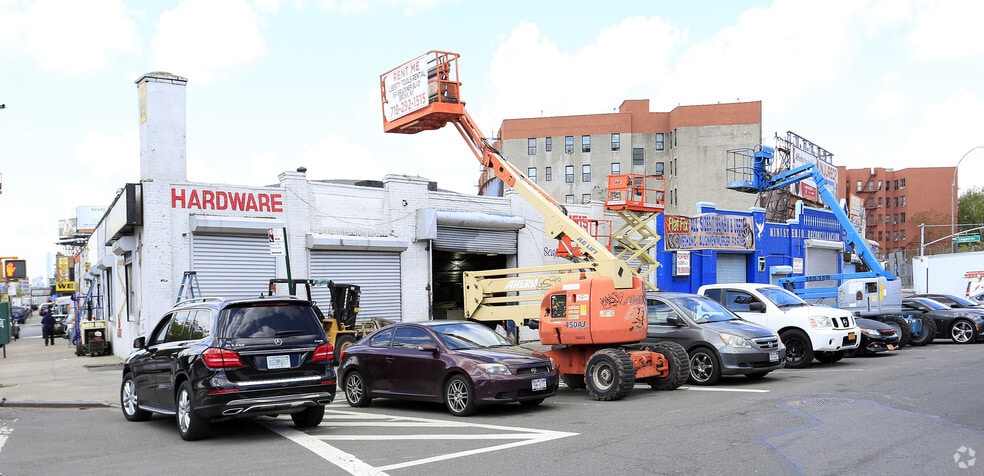 More Photos Of 1024 Leggett Ave, Bronx Auto Repair For Sale