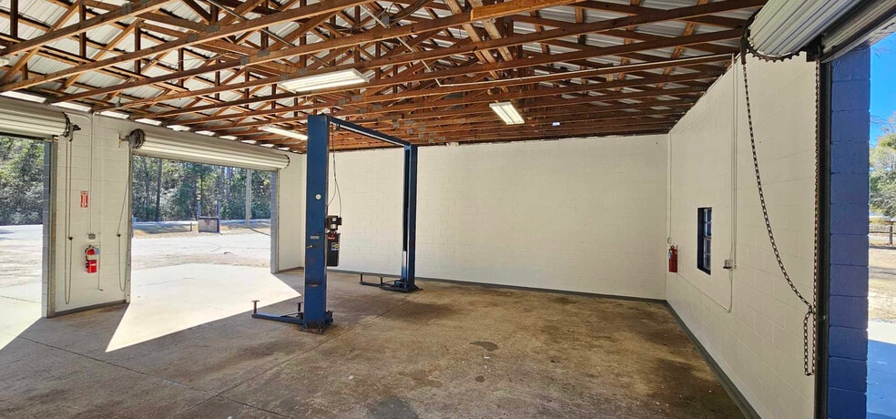 More Photos Of 764 Shadeville Rd, Crawfordville Freestanding For Sale