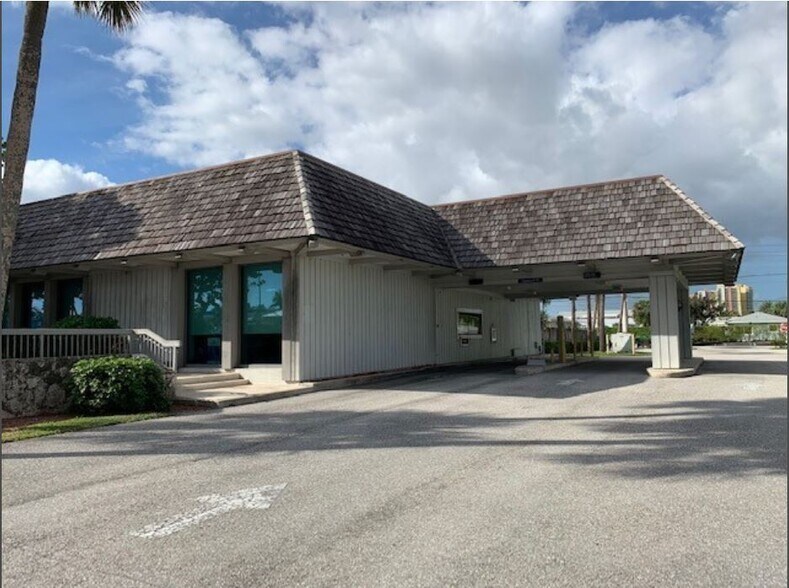 More Photos Of 1200 E Blue Heron Blvd, West Palm Beach Storefront Retail Office For Lease