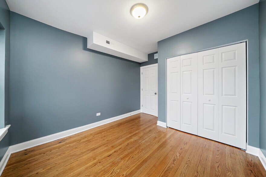 More Photos Of 1619 E 70th St, Chicago Apartments For Sale