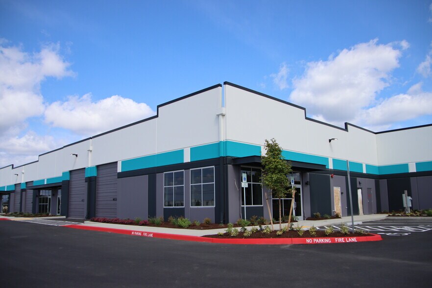 More Photos Of 5640 NE Wagon Dr, Hillsboro Light Distribution For Lease