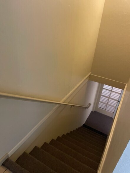 More Photos Of 418 McHenry Ave, Modesto Storefront For Sale