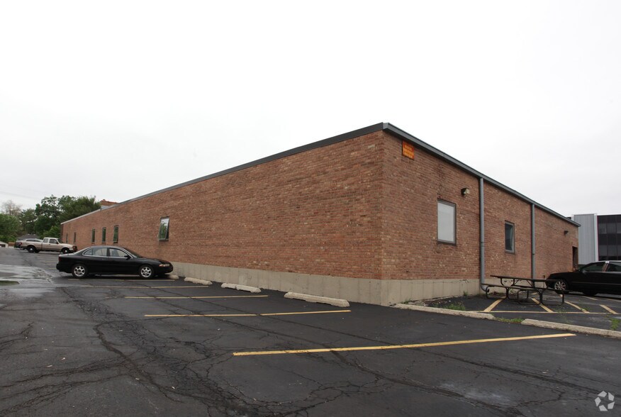 Primary Photo Of 735 N Cass Ave, Westmont Office For Sale