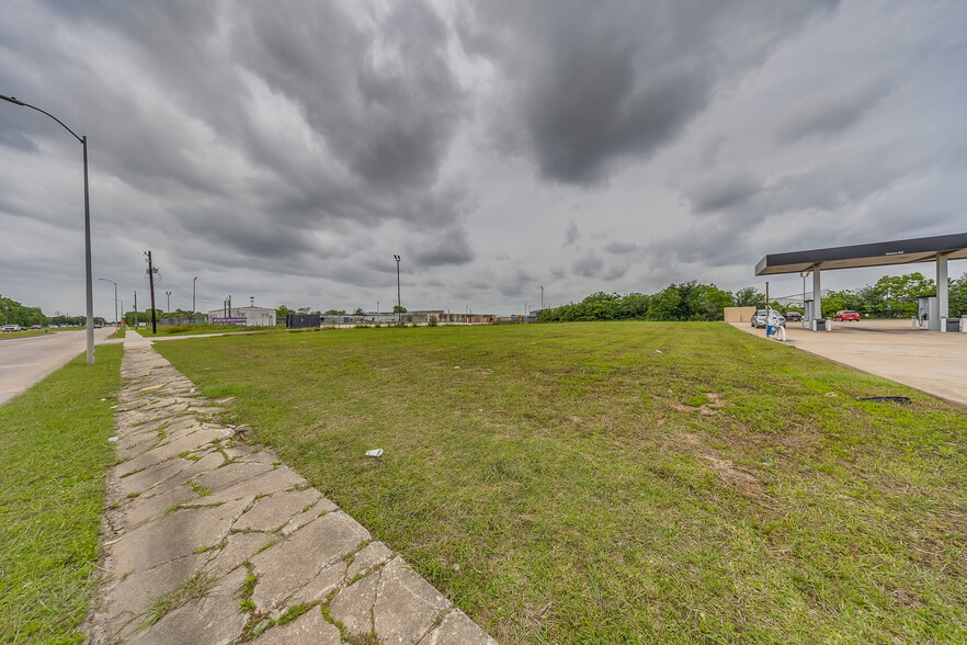 More Photos Of 0 Monroe Rd, Houston Land For Sale