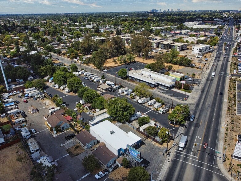 Primary Photo Of 5800 Stockton Blvd, Sacramento Manufactured Housing Mobile Home Park For Sale